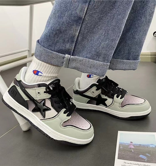 Women's Niche Five-pointed Star Rubber Board Shoes - Stylish Contrast Color Footwear.