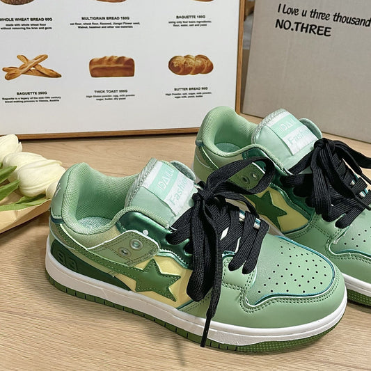 Winter Retro Shoes Women Couple's Breathable Rubber Sneaker.