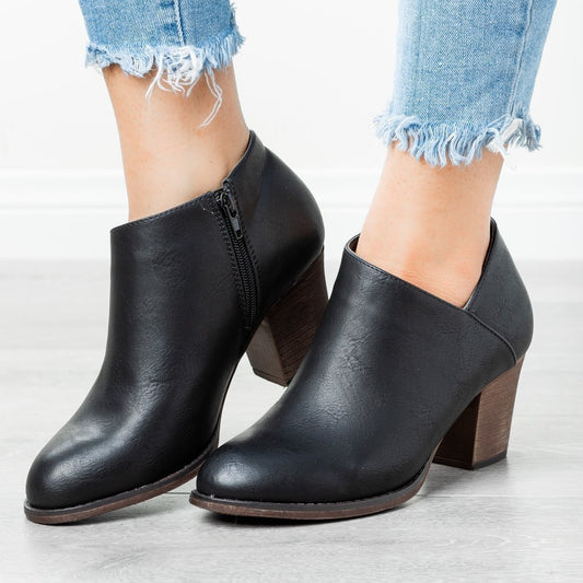Casual Plus Size Women Pointed Toe Fashion Boots PU Viscose