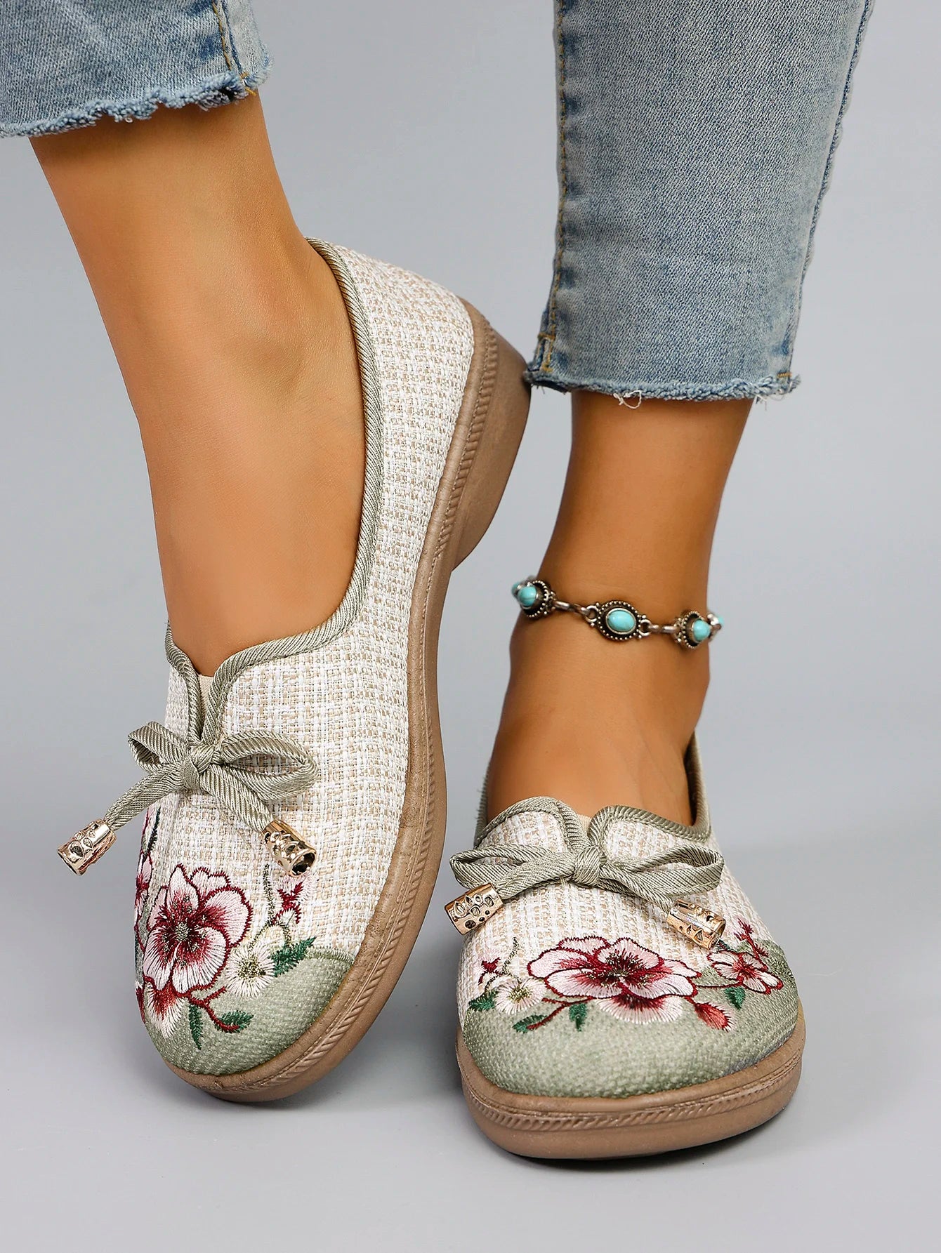 Spring and Autumn New Products, New Chinese style Women's Printed Breathable, Simple, Fashionable Lazy Shoes, One Step Flat Shoe