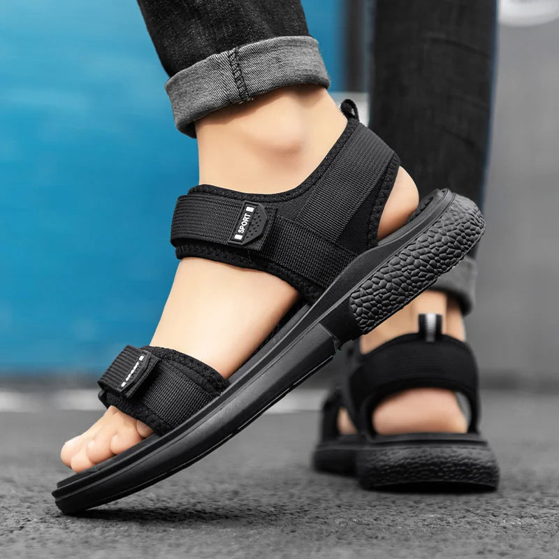 A Pair of Non-Slip Men's Sandals for Summer New Wear-Resistant Breathable Simple White-Soled Men's Business Beach Shoes