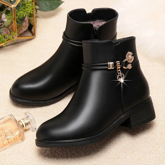 Soft Leather Women's Boots 2023 Spring Winter Thick Wool Lined Genuine Leather Woman Snow Boots Women Shoes Platform Boots botas