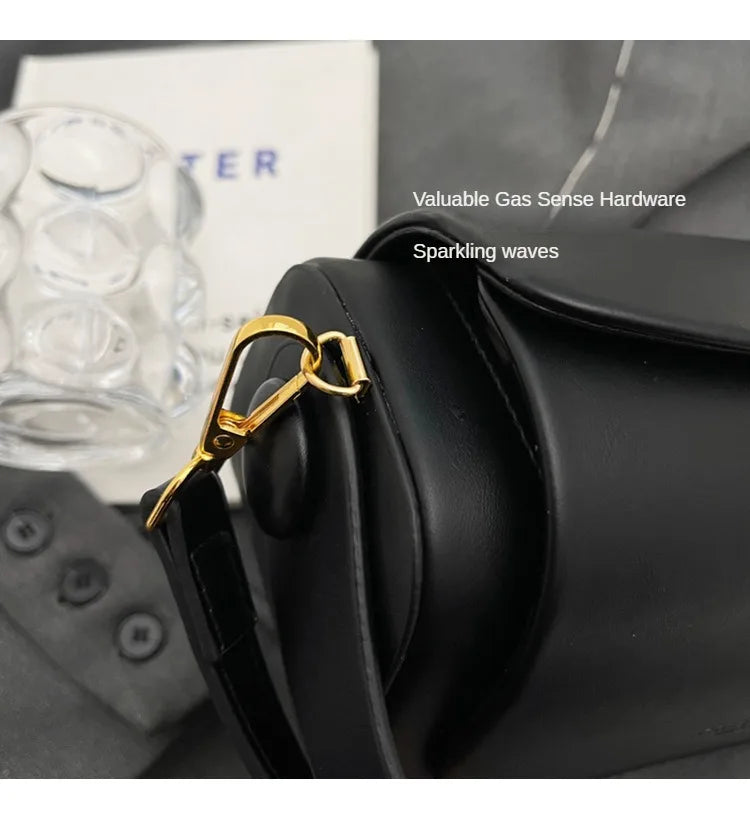 Classic Black Shoulder Bag Women's Versatile Retro Crossbody Square Bags 2024 New Large Capacity Textured Leather Flap Handbags