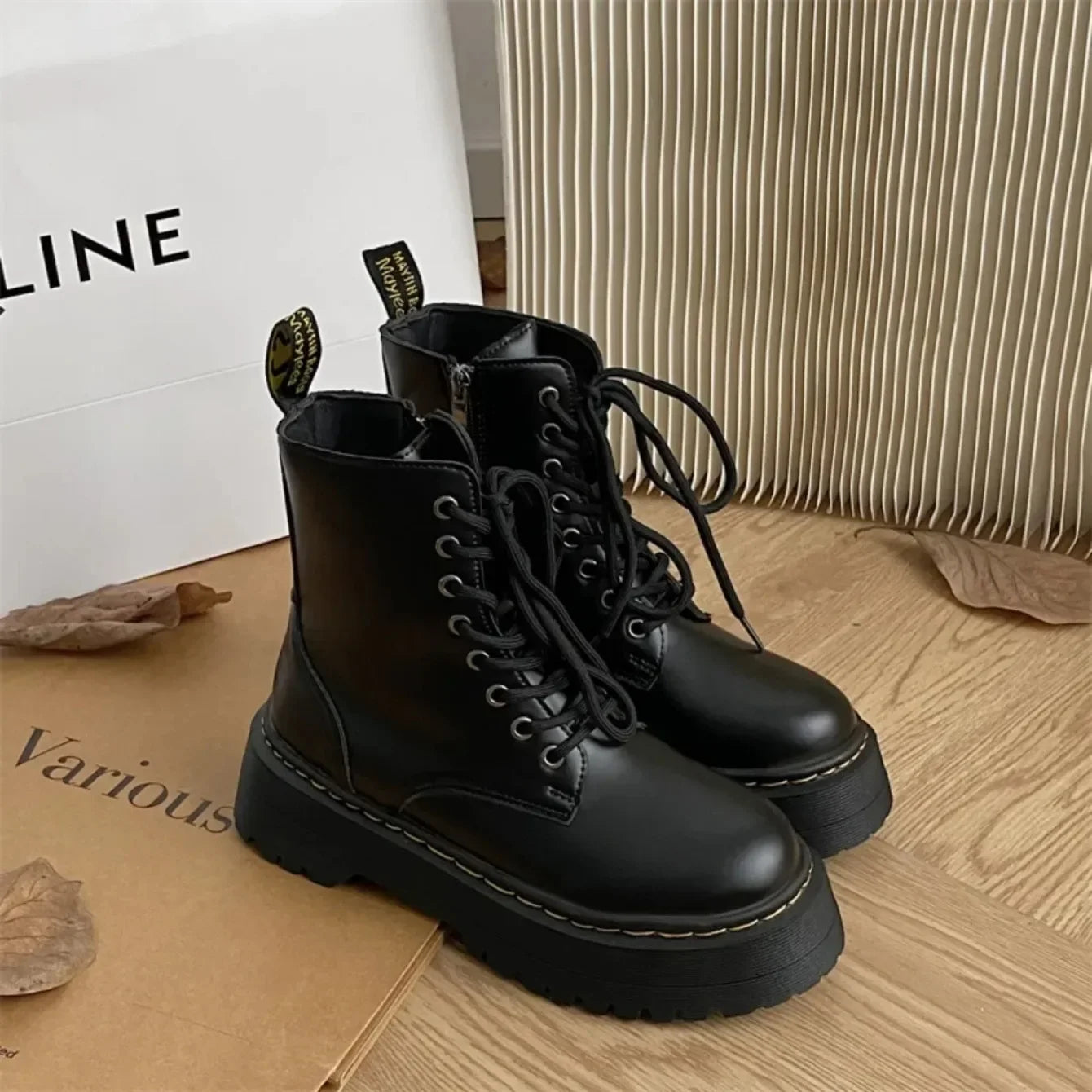 Women Boots Motorcycle Shoes Woman Leather Chelsea Ladie Classic Punk Female Goth Shoes High Platform Boots Women Botas Mujer