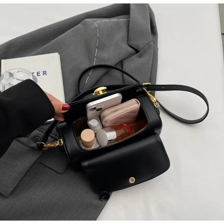 Classic Black Shoulder Bag Women's Versatile Retro Crossbody Square Bags 2024 New Large Capacity Textured Leather Flap Handbags