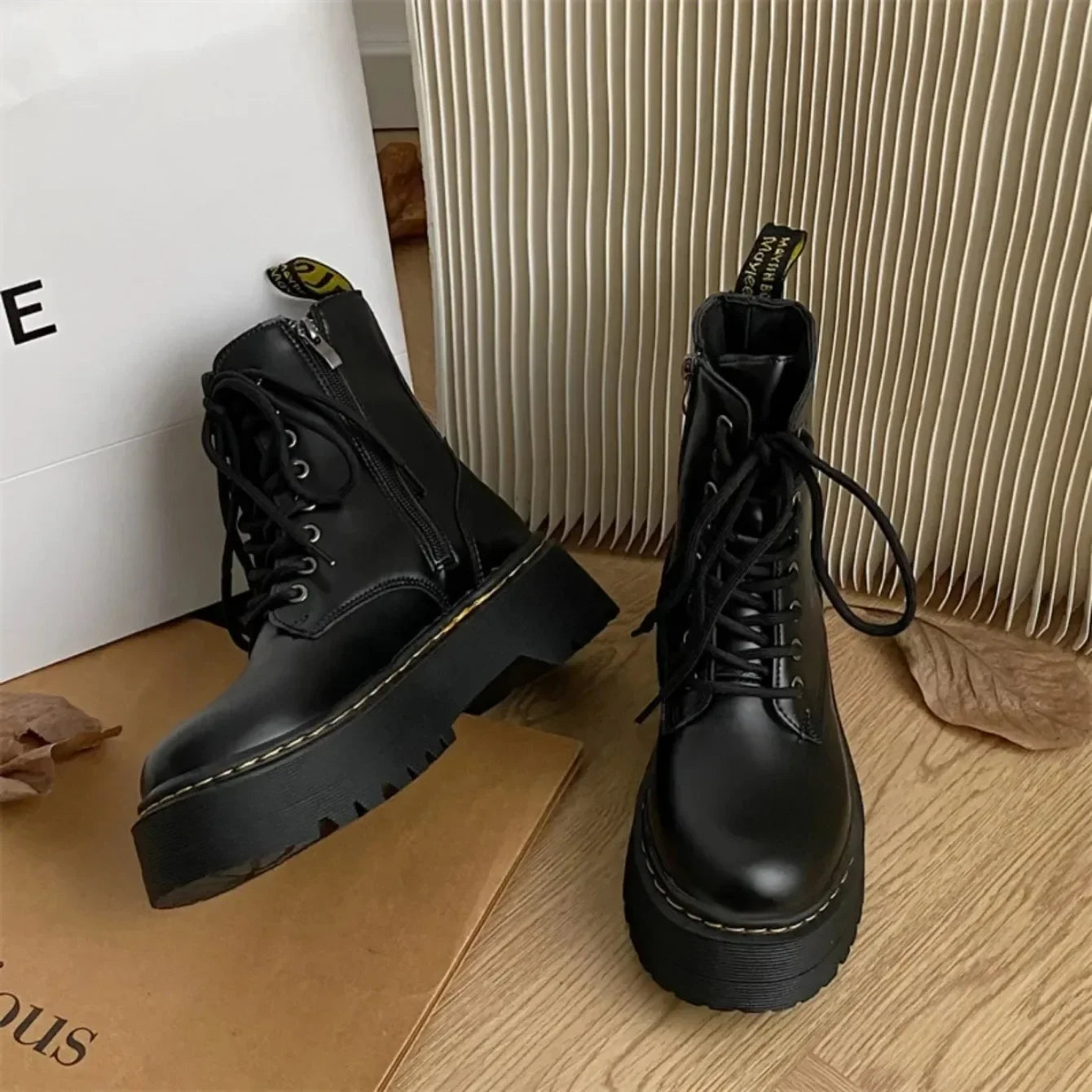 Women Boots Motorcycle Shoes Woman Leather Chelsea Ladie Classic Punk Female Goth Shoes High Platform Boots Women Botas Mujer