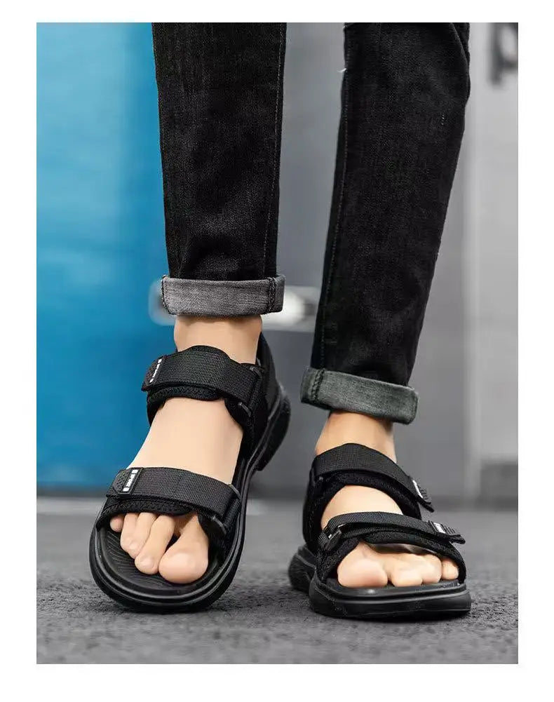 A Pair of Non-Slip Men's Sandals for Summer New Wear-Resistant Breathable Simple White-Soled Men's Business Beach Shoes