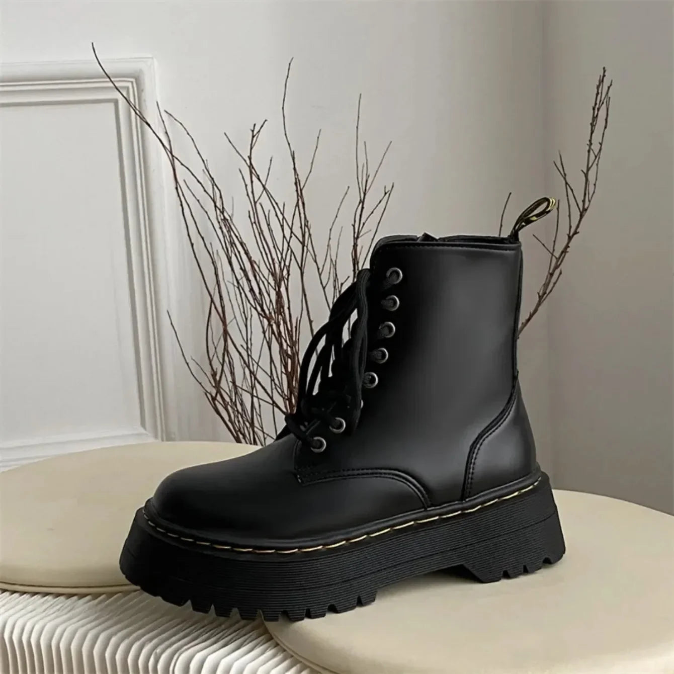 Women Boots Motorcycle Shoes Woman Leather Chelsea Ladie Classic Punk Female Goth Shoes High Platform Boots Women Botas Mujer