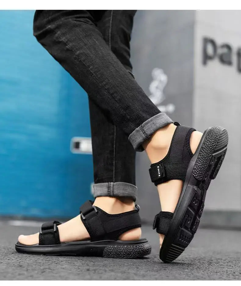 A Pair of Non-Slip Men's Sandals for Summer New Wear-Resistant Breathable Simple White-Soled Men's Business Beach Shoes