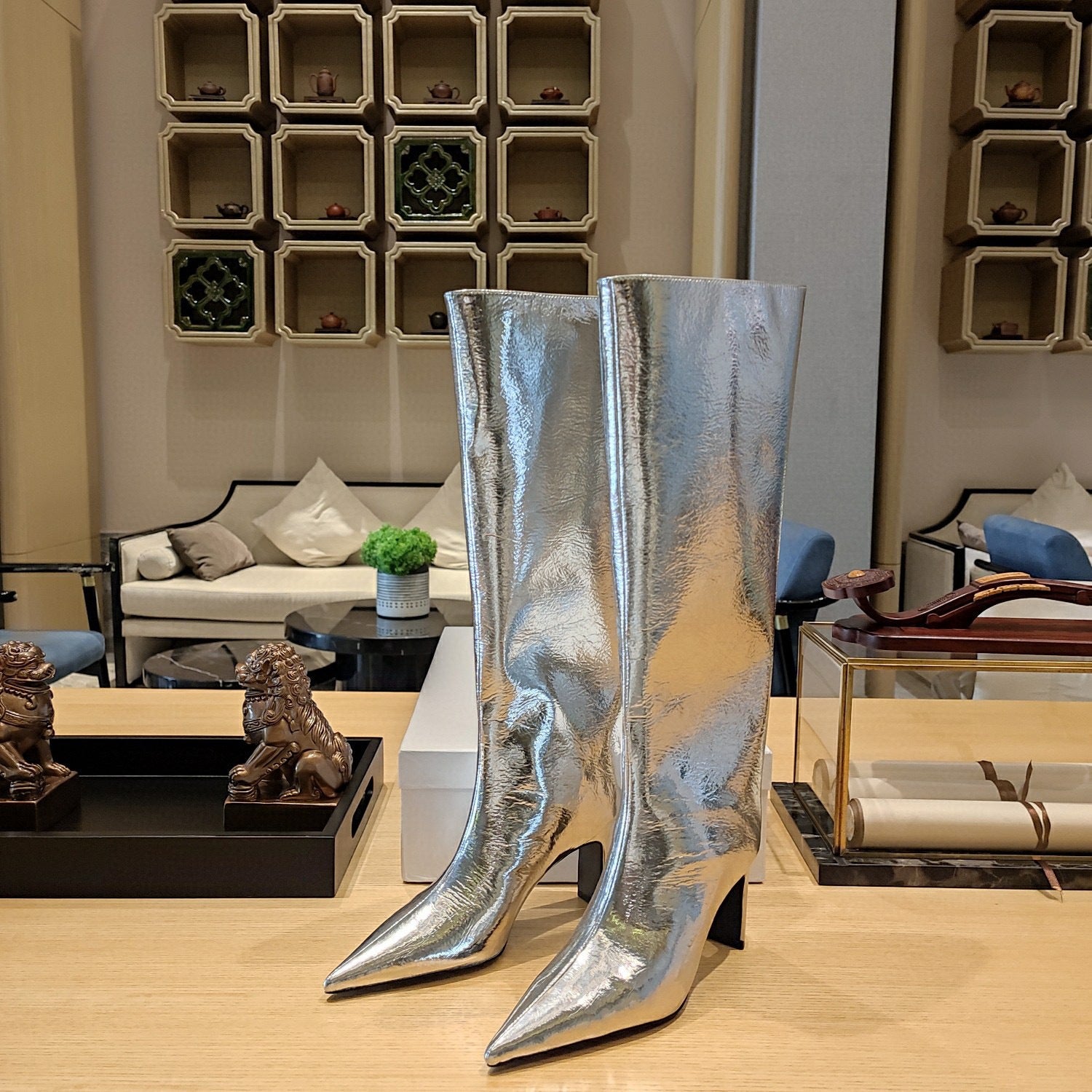 Fashion Personality Women's High Heels - European and American Style.