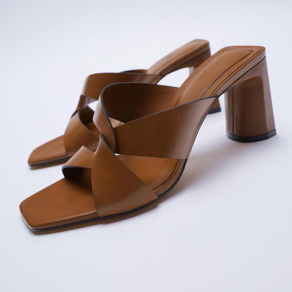 New Style Women's Shoes In Summer Square Head Brown Thick Heel Cow Leather Sandals Women's Shoes