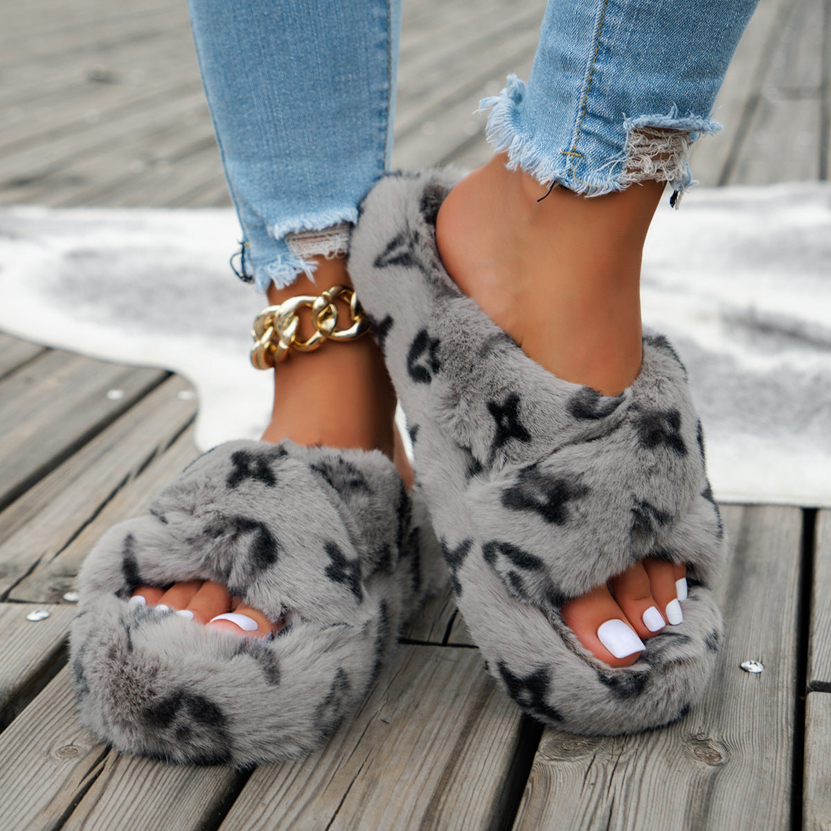 Fall Plus Size Plush Suede Thick-Soled Women's Slippers - Fashionable and Comfortable Footwear - EnigmaParis
