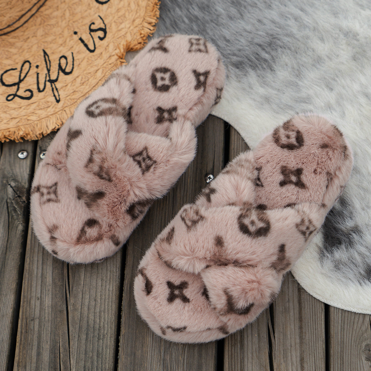 Fall Plus Size Plush Suede Thick-Soled Women's Slippers - Fashionable and Comfortable Footwear - EnigmaParis