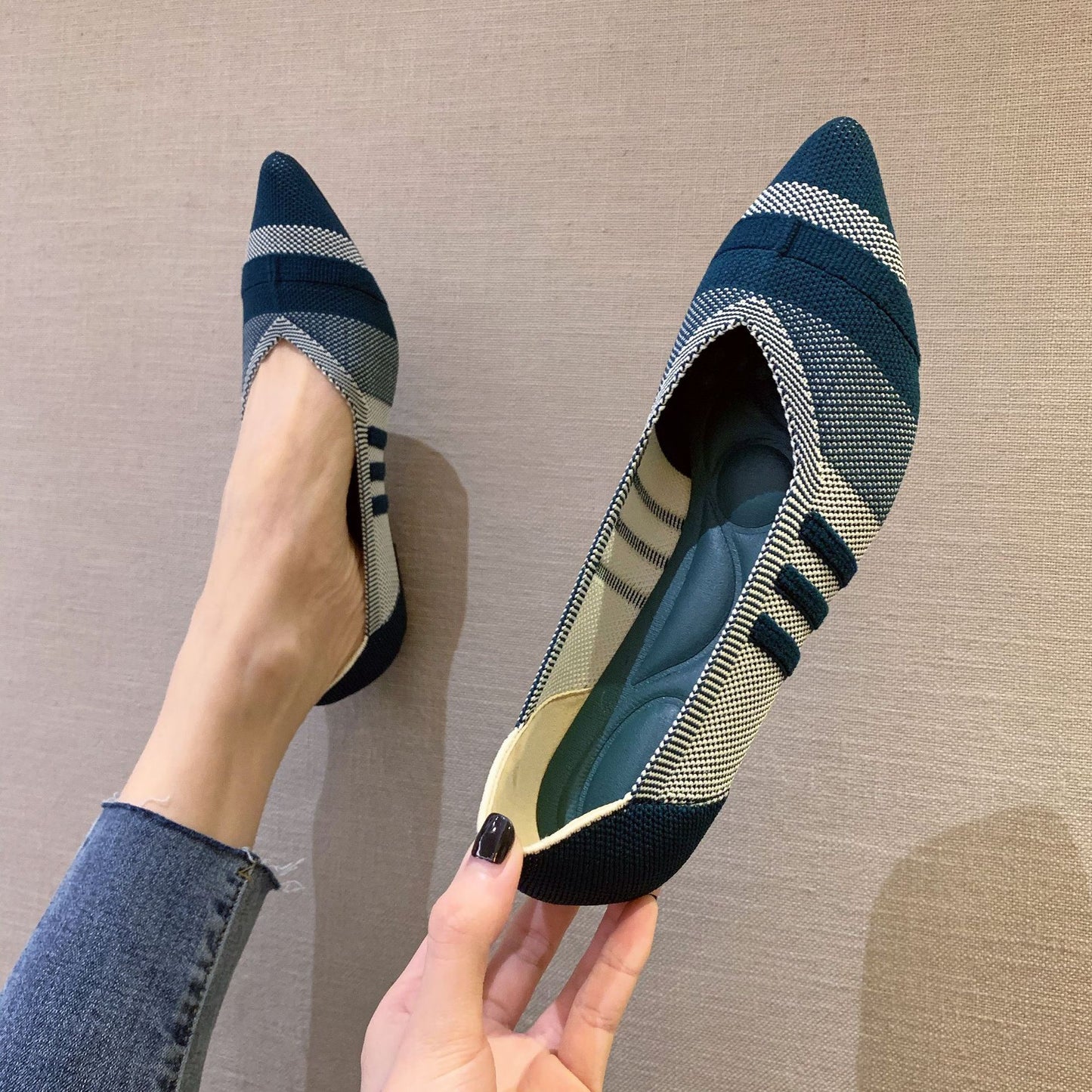 Women's Fashion Flyknit Pointed Braided Shoes - EnigmaParis