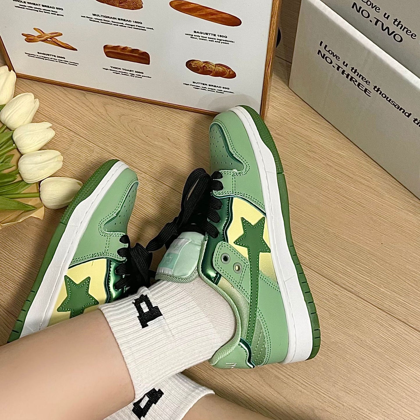 Winter Retro Shoes Women Couple's Breathable Rubber Sneaker.