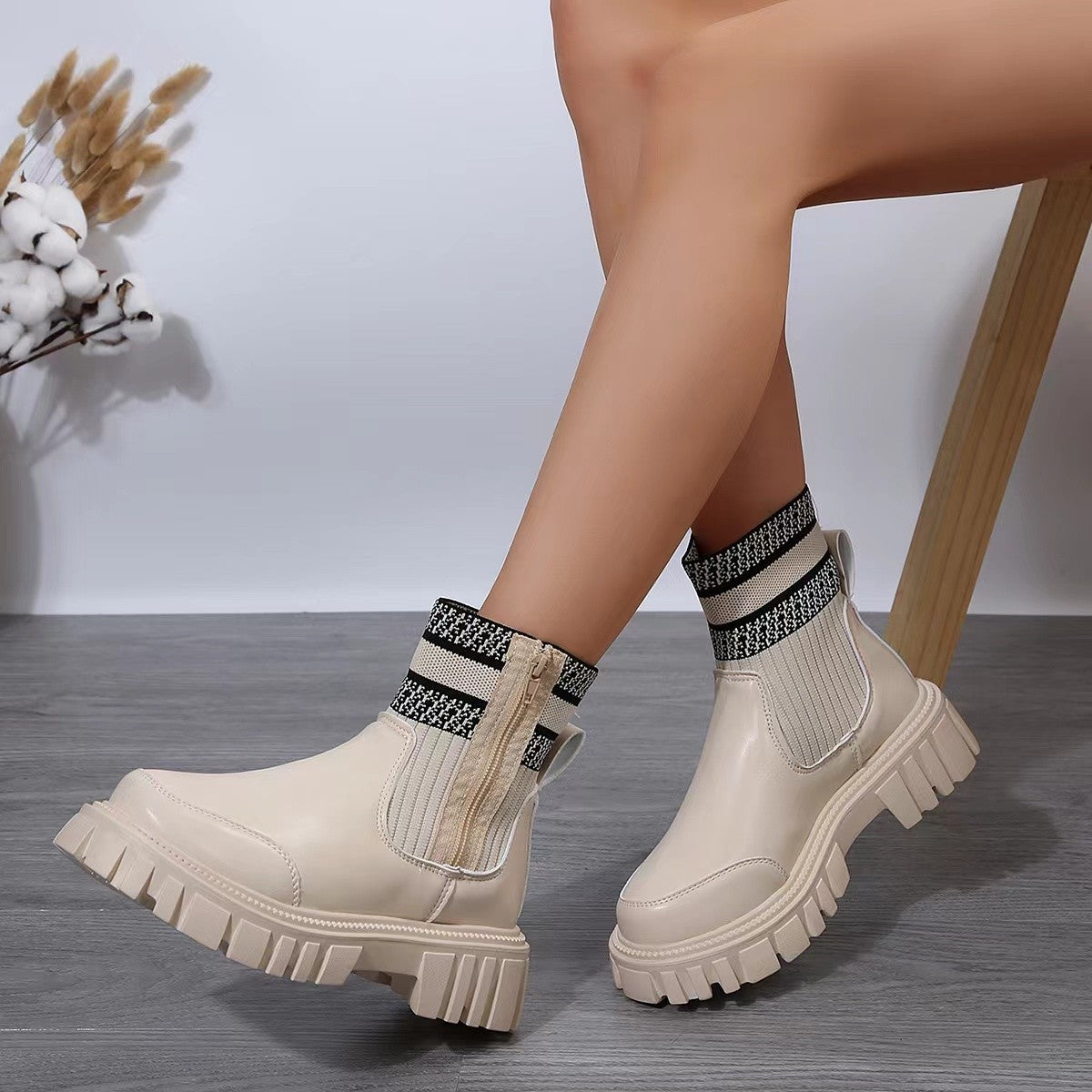 Women's Fashionable Knitted Women's Middle Boots - EnigmaParis