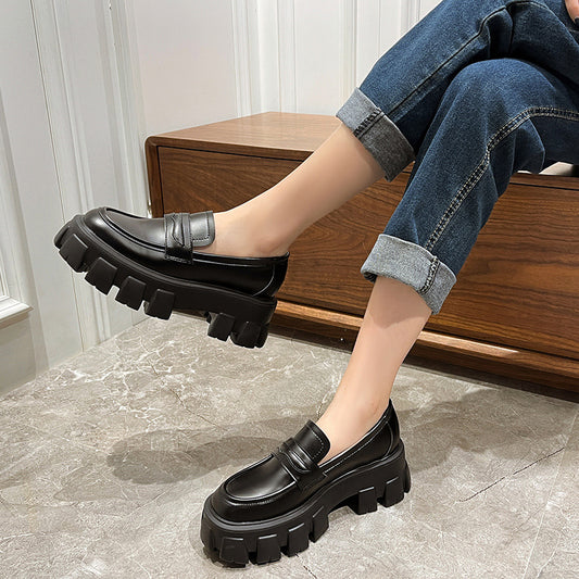 British Style Wide Fat Foot Loafers - Fashionable and Comfortable Unisex Shoes.