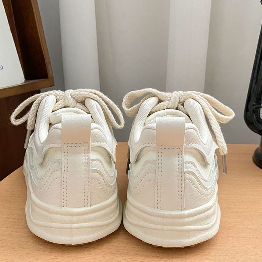 Girls' All-Matching Platform Sneakers - Casual and Trendy Footwear for Girls.