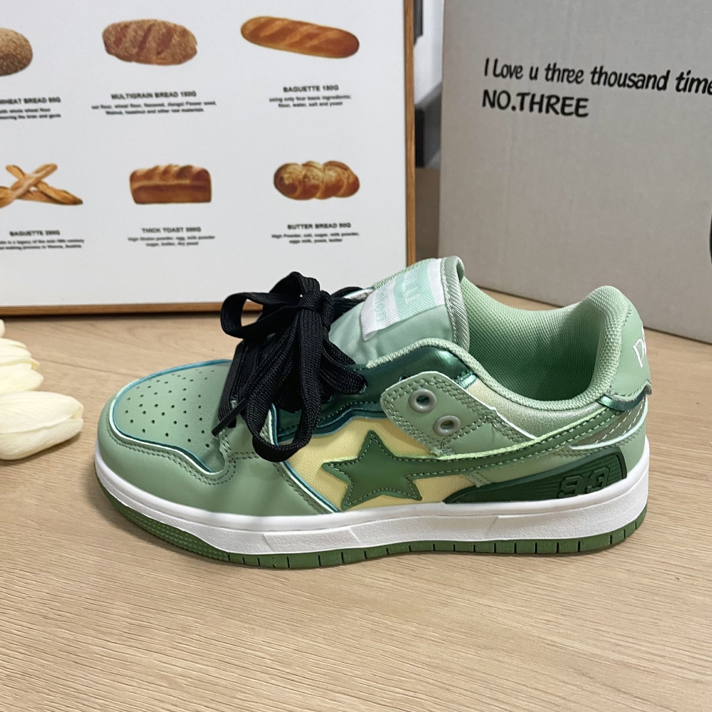 Winter Retro Shoes Women Couple's Breathable Rubber Sneaker.