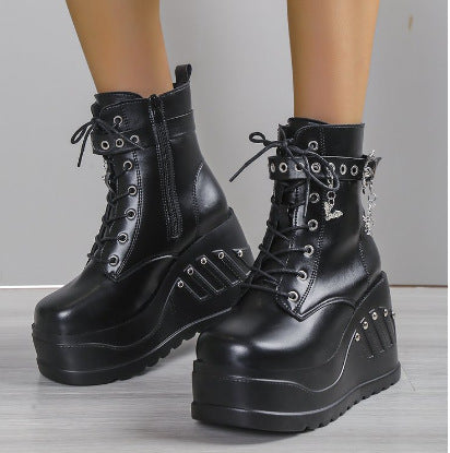 Plus Size Thick-soled Belt Buckle Martin Boots For Women - EnigmaParis