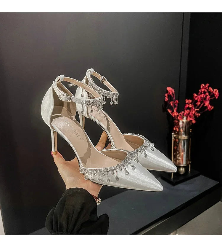 Comemore 2025 White Wedding Bridesmaid Shoes Satin Fashion Rhinestone Fringe Chain High Heels Black Temperament Elegance Pumps