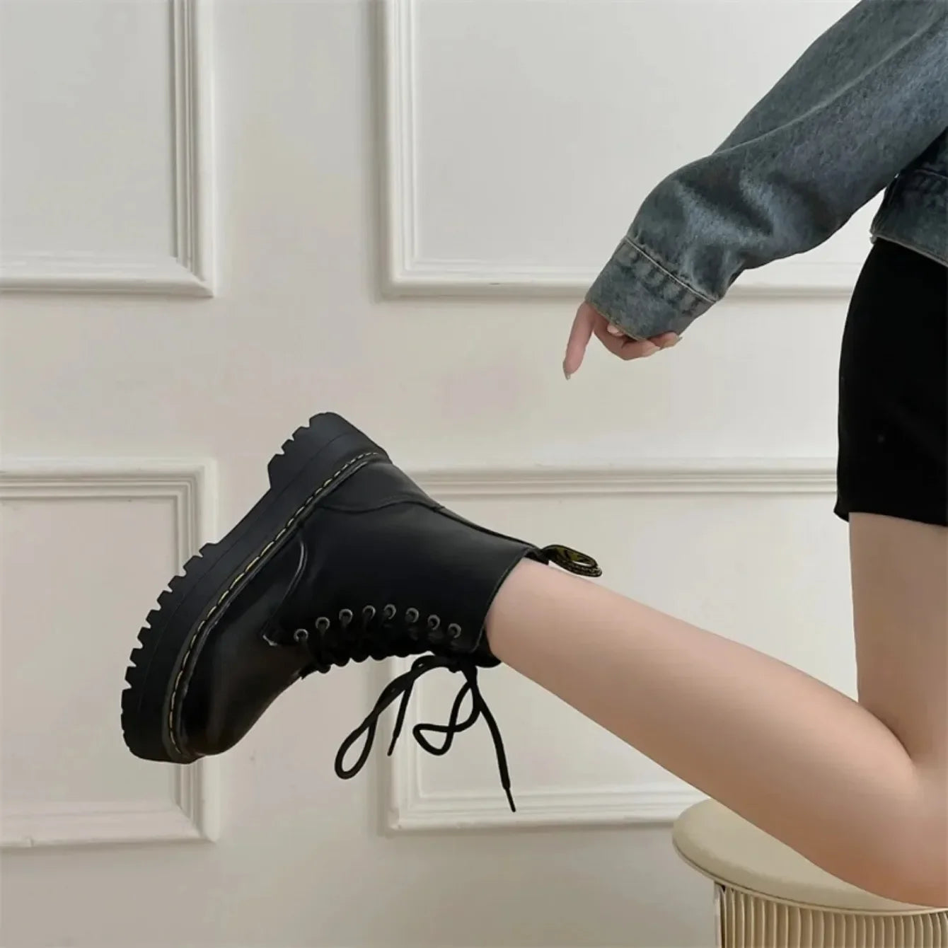 Women Boots Motorcycle Shoes Woman Leather Chelsea Ladie Classic Punk Female Goth Shoes High Platform Boots Women Botas Mujer