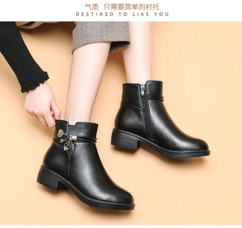 Soft Leather Women's Boots 2023 Spring Winter Thick Wool Lined Genuine Leather Woman Snow Boots Women Shoes Platform Boots botas