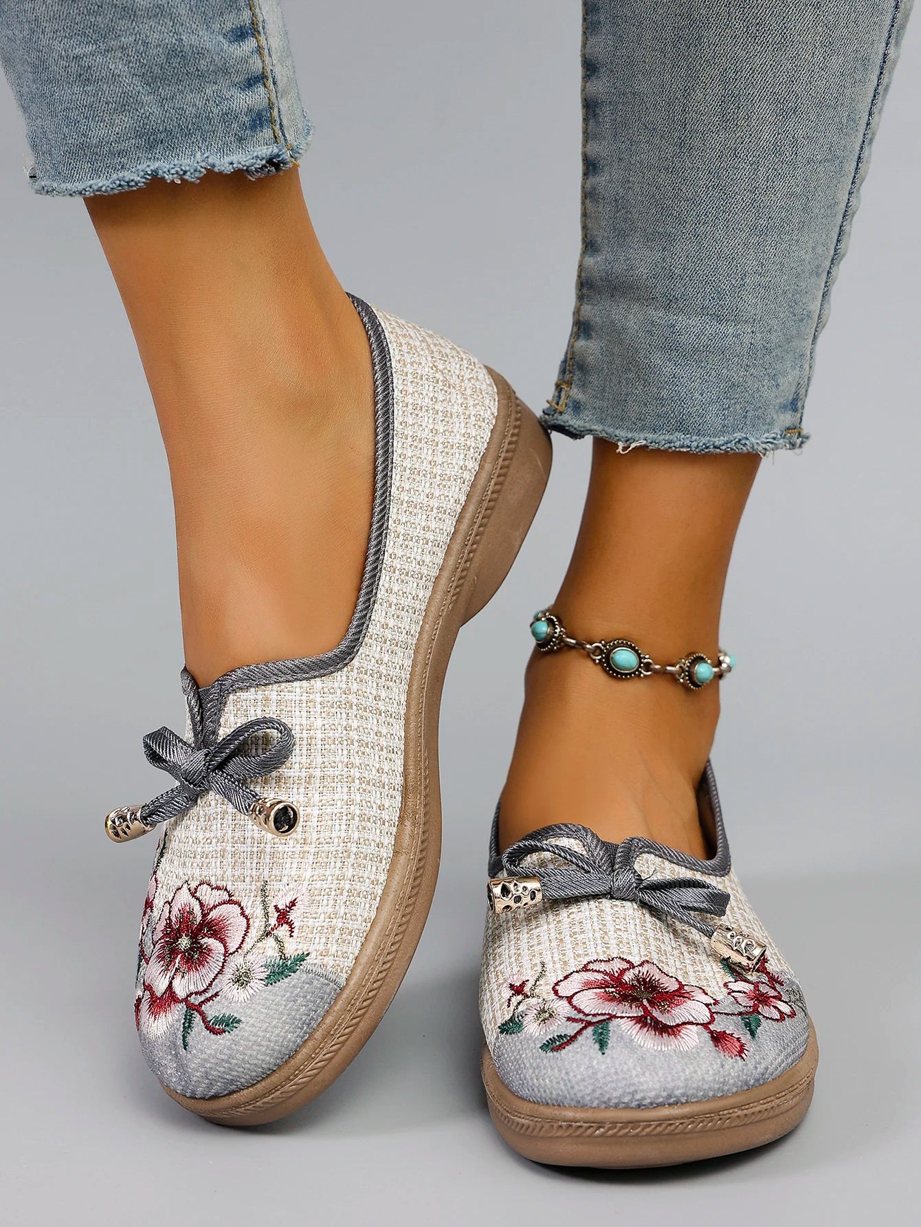 Spring and Autumn New Products, New Chinese style Women's Printed Breathable, Simple, Fashionable Lazy Shoes, One Step Flat Shoe