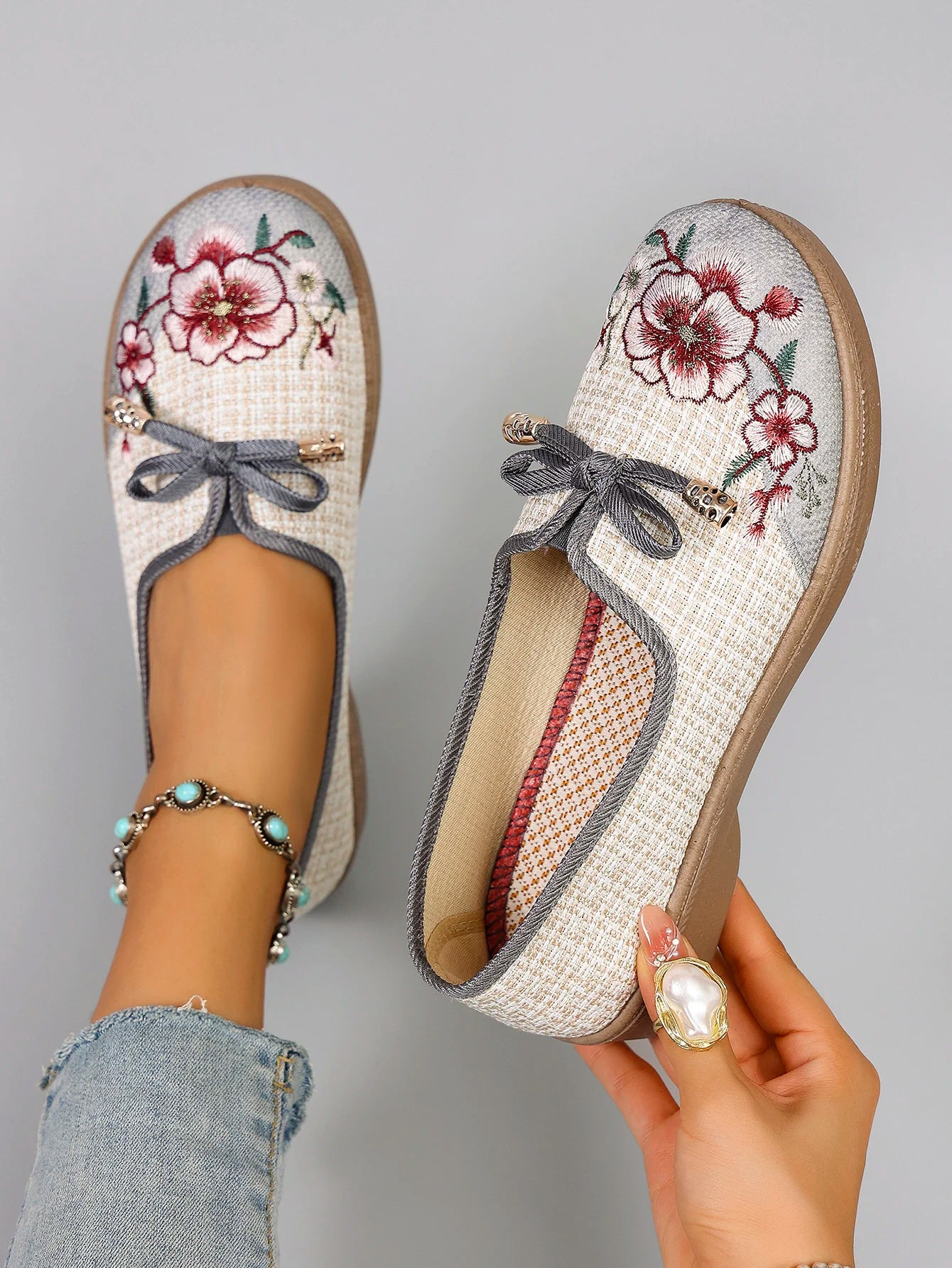 Spring and Autumn New Products, New Chinese style Women's Printed Breathable, Simple, Fashionable Lazy Shoes, One Step Flat Shoe