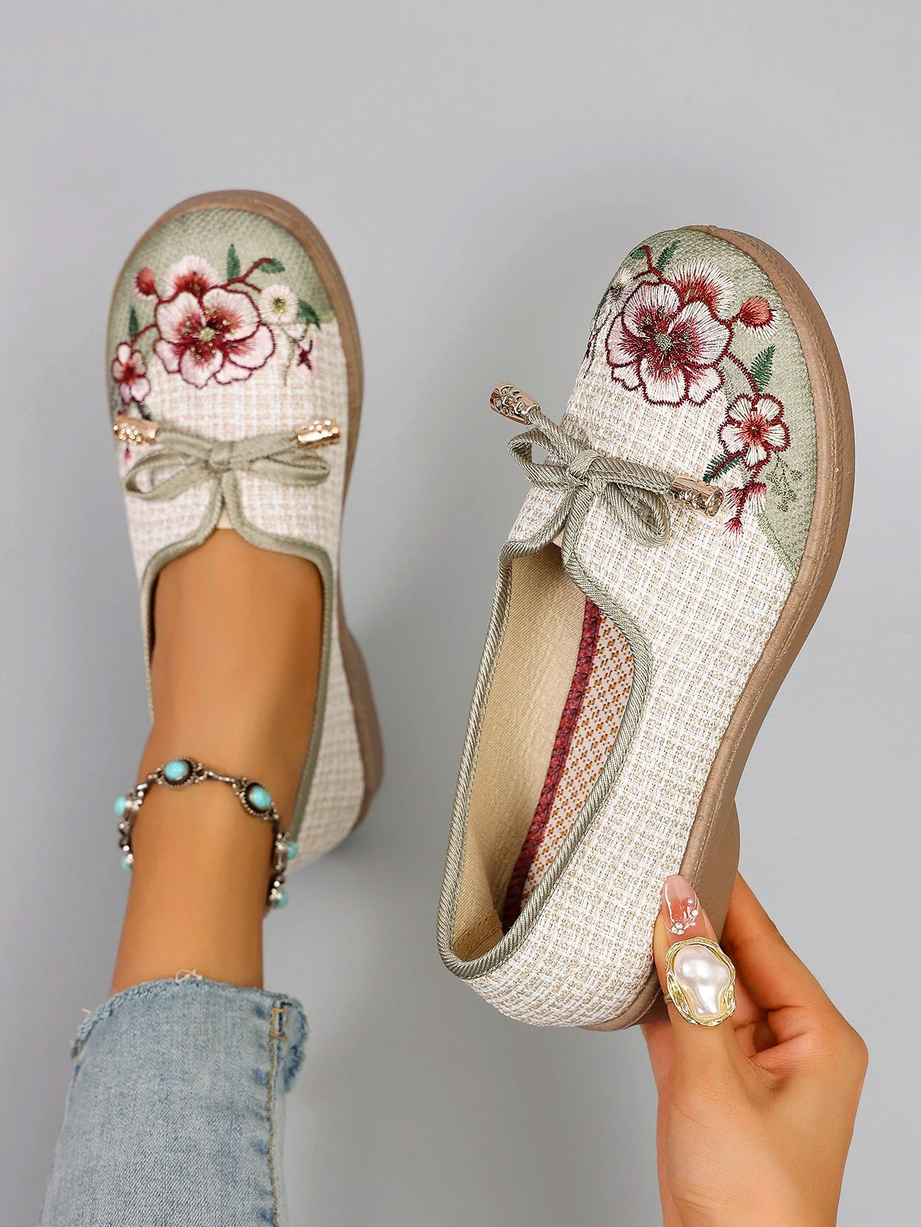 Spring and Autumn New Products, New Chinese style Women's Printed Breathable, Simple, Fashionable Lazy Shoes, One Step Flat Shoe