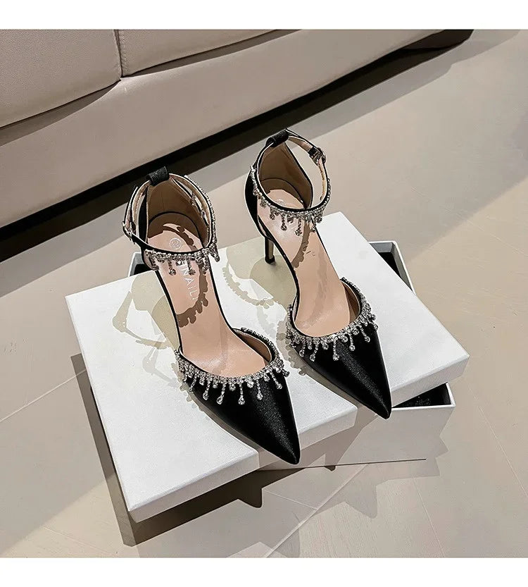 Comemore 2025 White Wedding Bridesmaid Shoes Satin Fashion Rhinestone Fringe Chain High Heels Black Temperament Elegance Pumps
