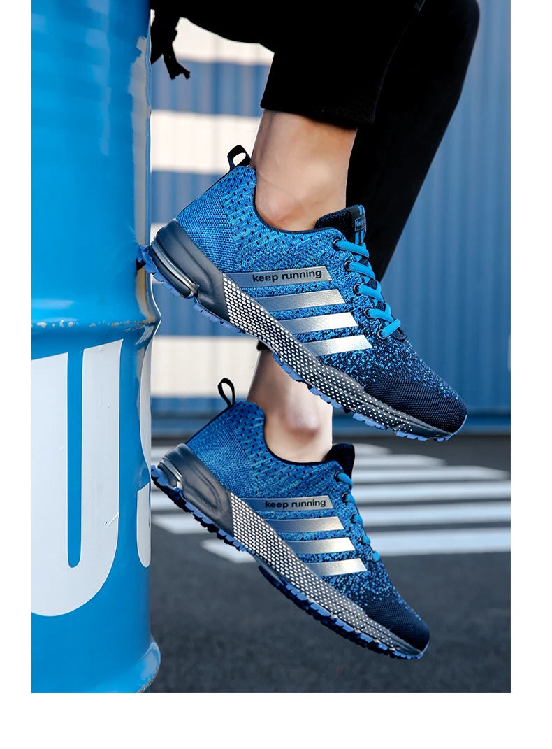 Designer Running Shoes 2024 Top Fashion Triple Black Photon Dust Yellow Ochre Platinum Tint Mens Women Trainers Sneakers Size 47