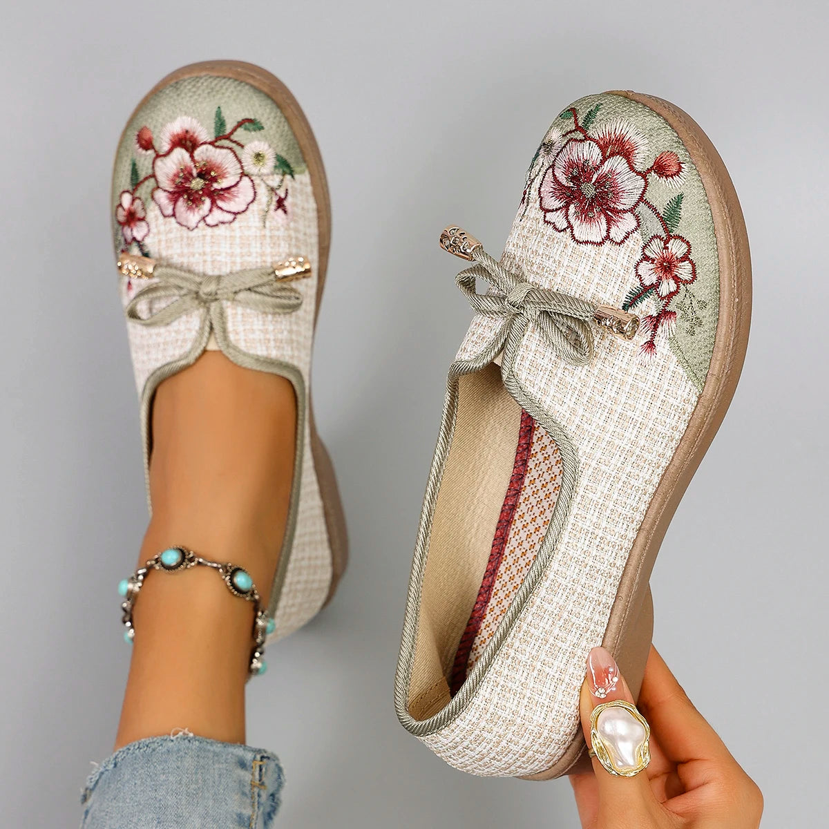 Spring and Autumn New Products, New Chinese style Women's Printed Breathable, Simple, Fashionable Lazy Shoes, One Step Flat Shoe