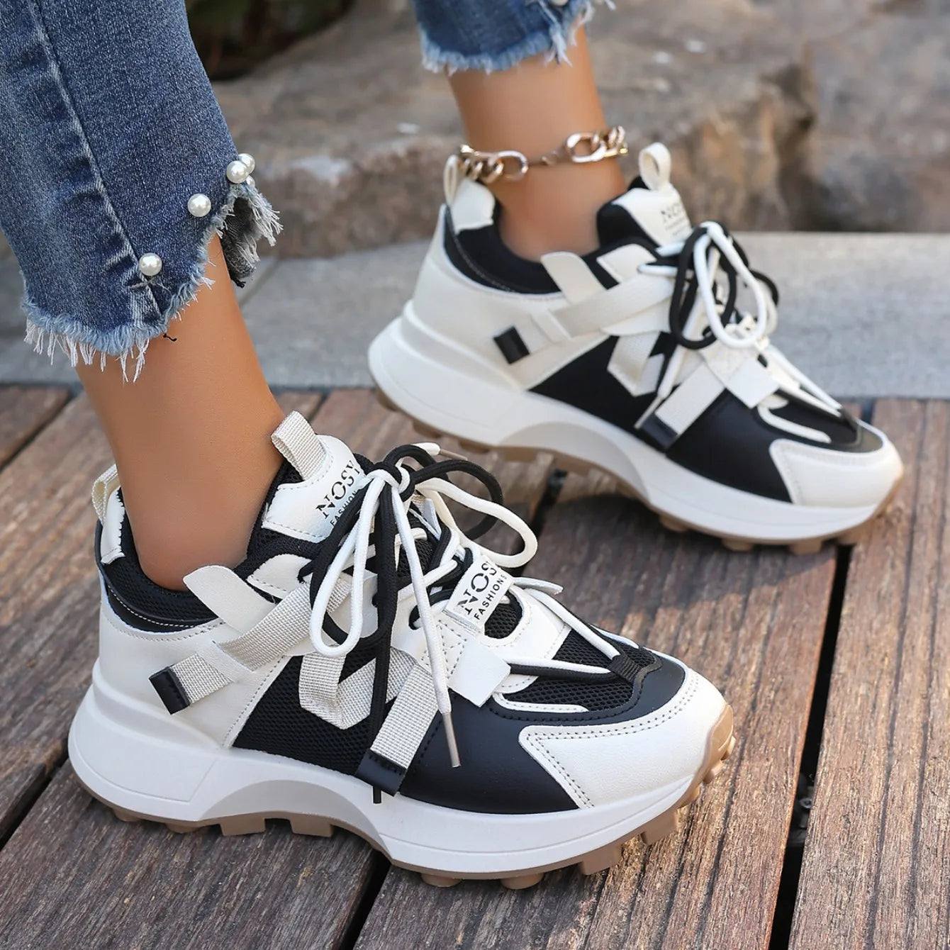 New Women Sneakers Mesh Breathable Platform Sneakers Women Casual Lace Up Outdoor Women Shoes Low Top Sneakers Zapatos De Mujer