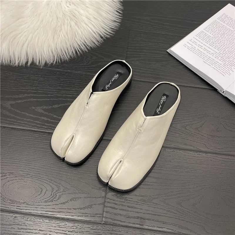 New Fashion Tabi Ninja Flats Leather Split Toe Flat Shoes Woman Cozy Loafers Female Casual Low Heels Ladies Muller Shoes