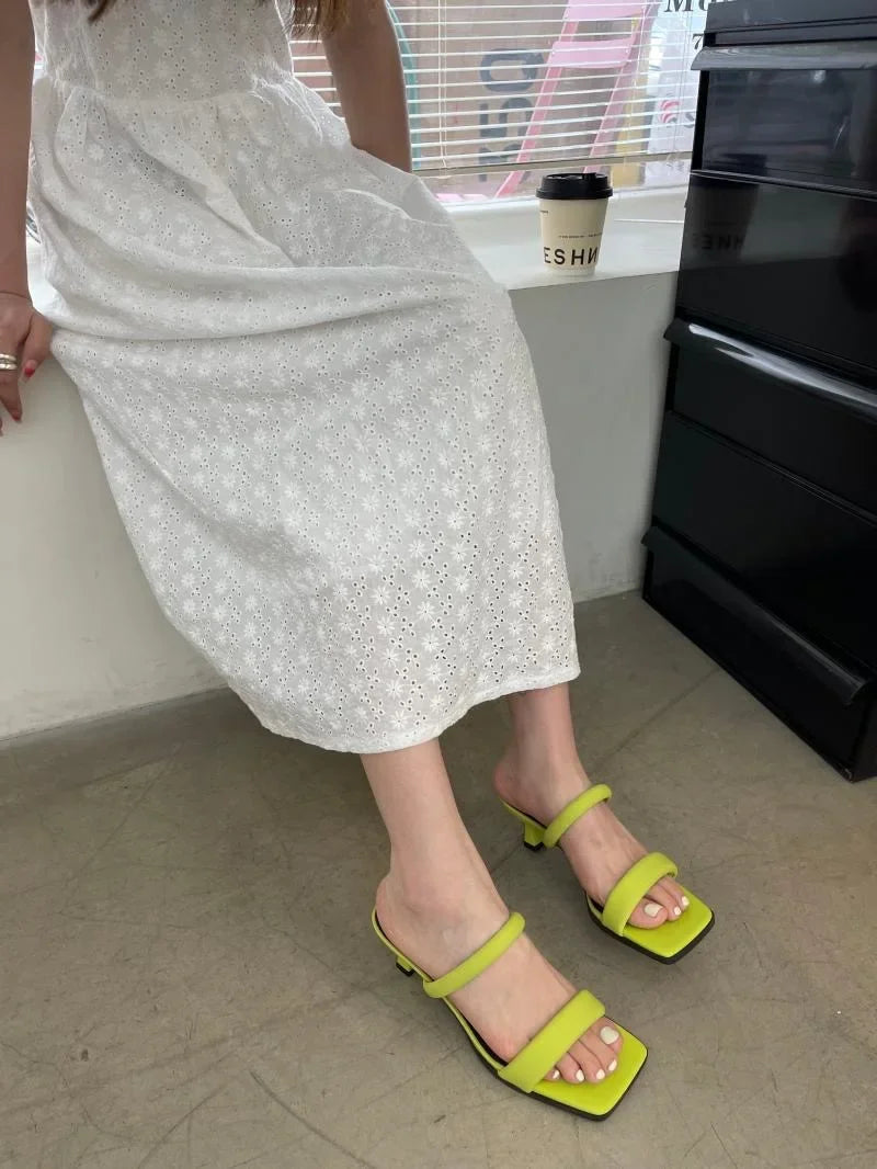 Open Toe High Heeled Sandals Women's 2023 Summer New Square Head Thick Heel Mid-heel Slippers