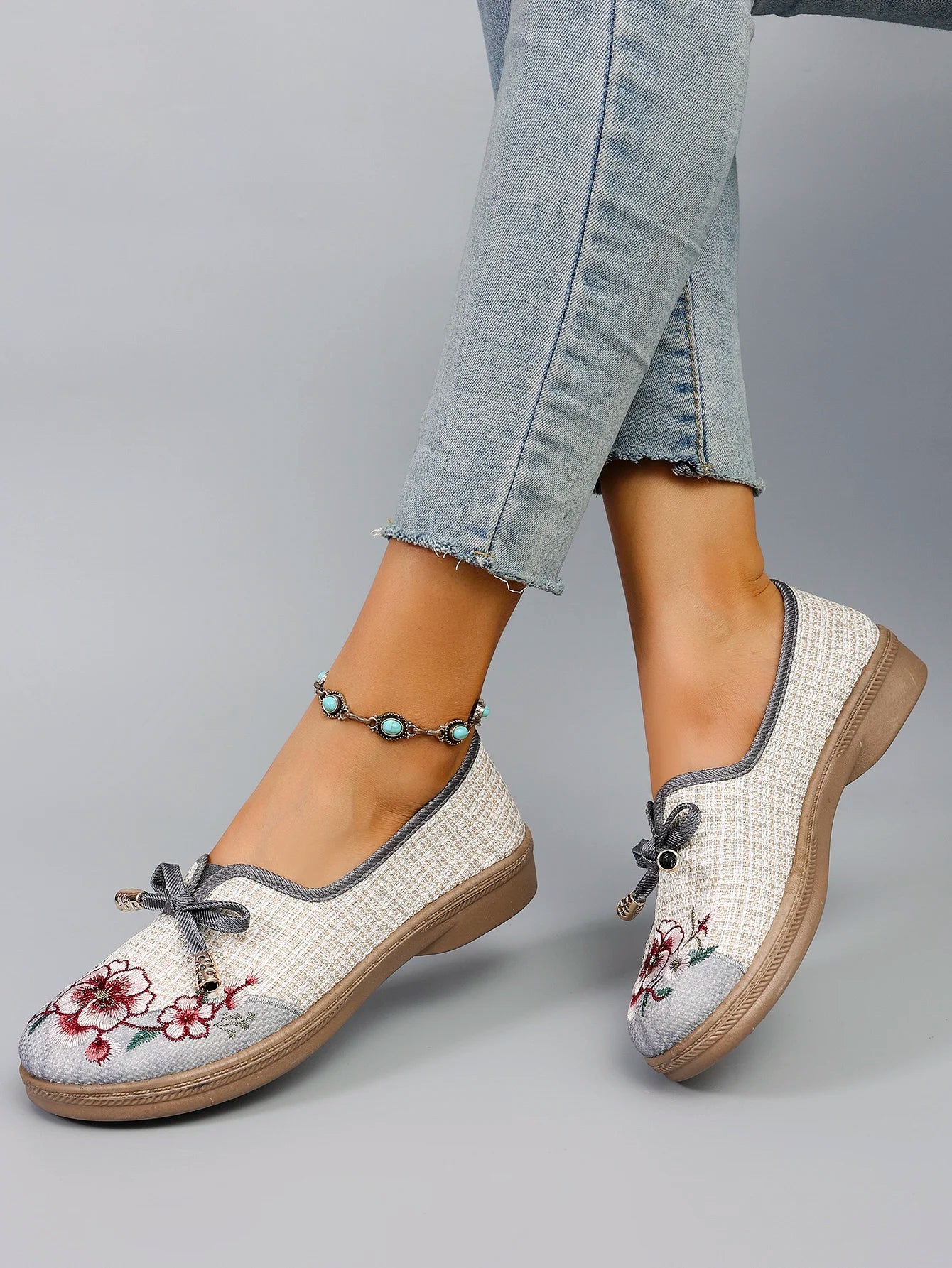 Spring and Autumn New Products, New Chinese style Women's Printed Breathable, Simple, Fashionable Lazy Shoes, One Step Flat Shoe