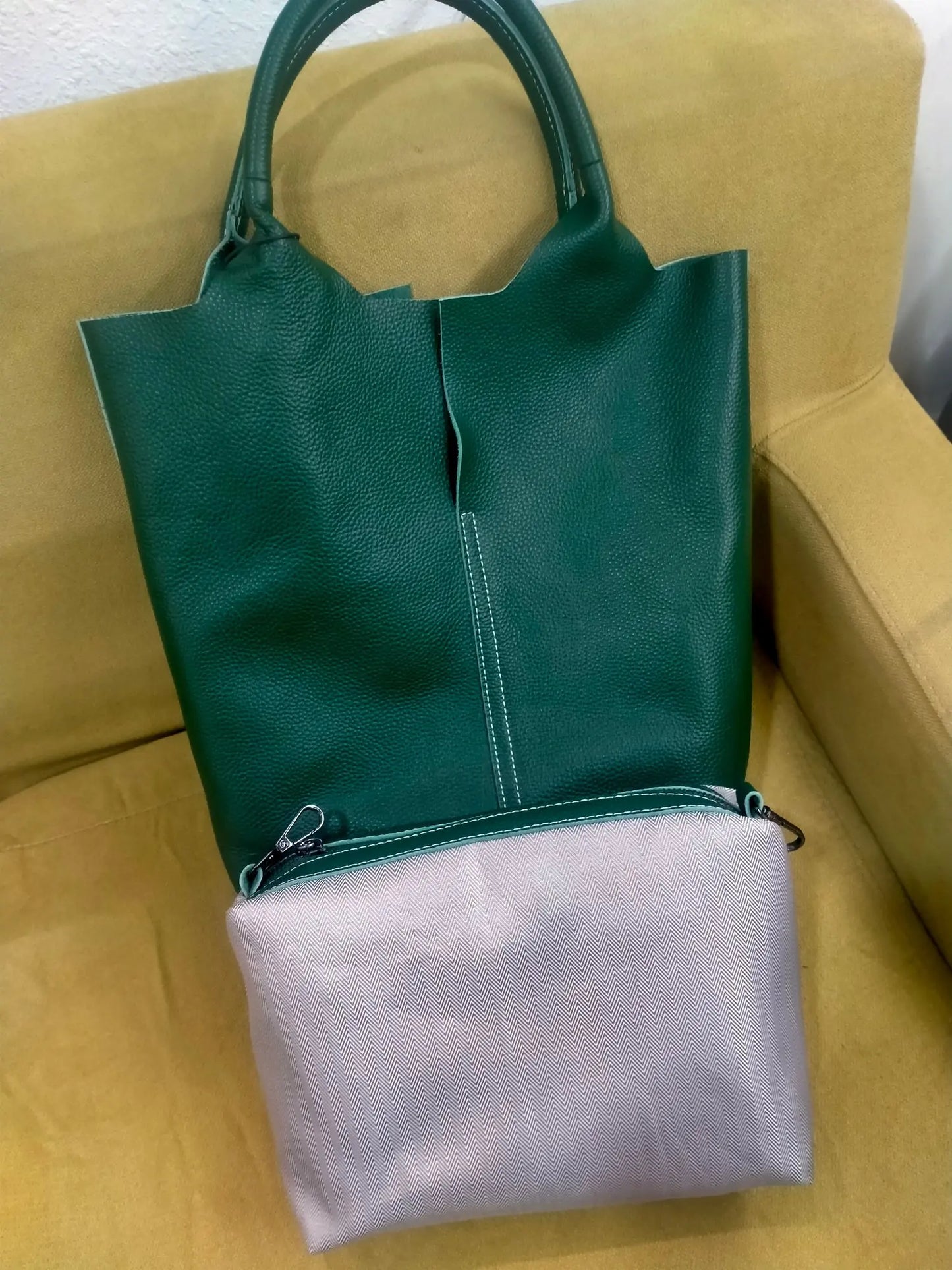 Genuine Leather Commuter Tote Bag Simple Ladies Soft Cowhide Tote Shoulder Handbag Large Capacity Women Bucket Bag 2025 New