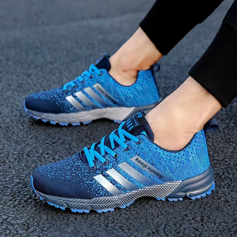 Designer Running Shoes 2024 Top Fashion Triple Black Photon Dust Yellow Ochre Platinum Tint Mens Women Trainers Sneakers Size 47