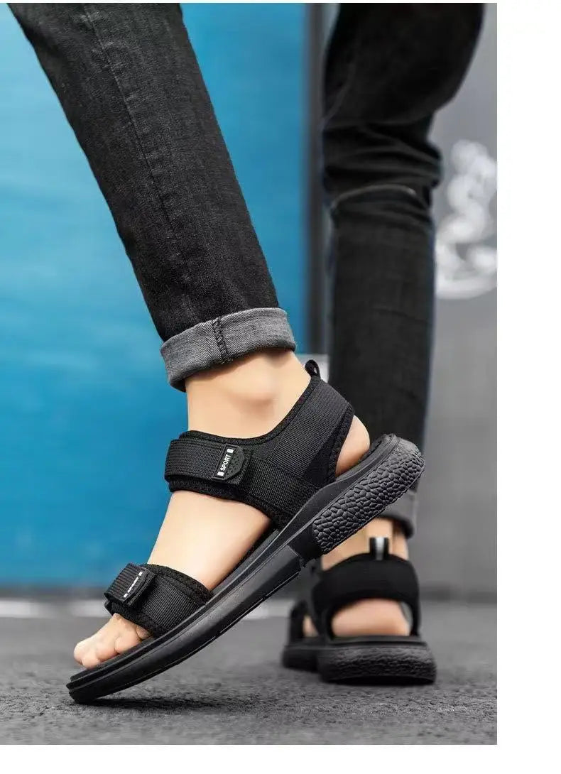 A Pair of Non-Slip Men's Sandals for Summer New Wear-Resistant Breathable Simple White-Soled Men's Business Beach Shoes