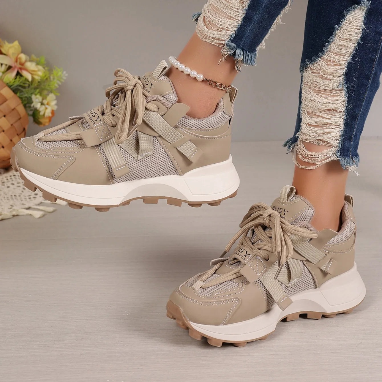 New Women Sneakers Mesh Breathable Platform Sneakers Women Casual Lace Up Outdoor Women Shoes Low Top Sneakers Zapatos De Mujer