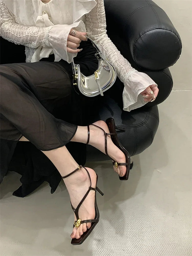 Summer Fashion Metal Buckle Narrow Band Sandals Women Band Open Toe Thin Low Heel Gladiator Party Shoes Zapatos De Mujer