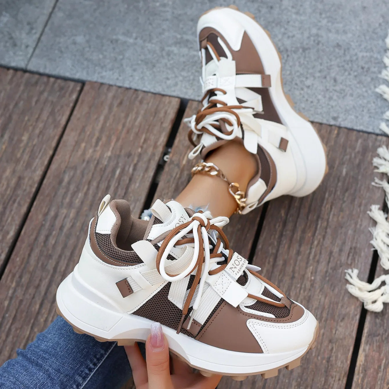 New Women Sneakers Mesh Breathable Platform Sneakers Women Casual Lace Up Outdoor Women Shoes Low Top Sneakers Zapatos De Mujer