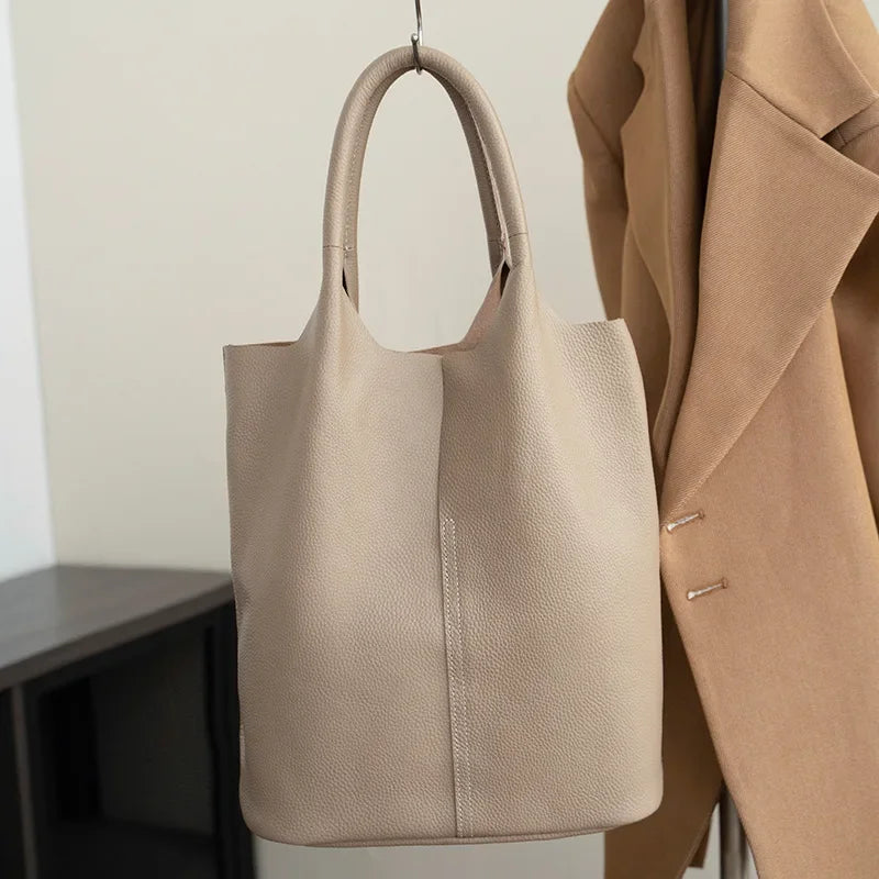 Genuine Leather Commuter Tote Bag Simple Ladies Soft Cowhide Tote Shoulder Handbag Large Capacity Women Bucket Bag 2025 New