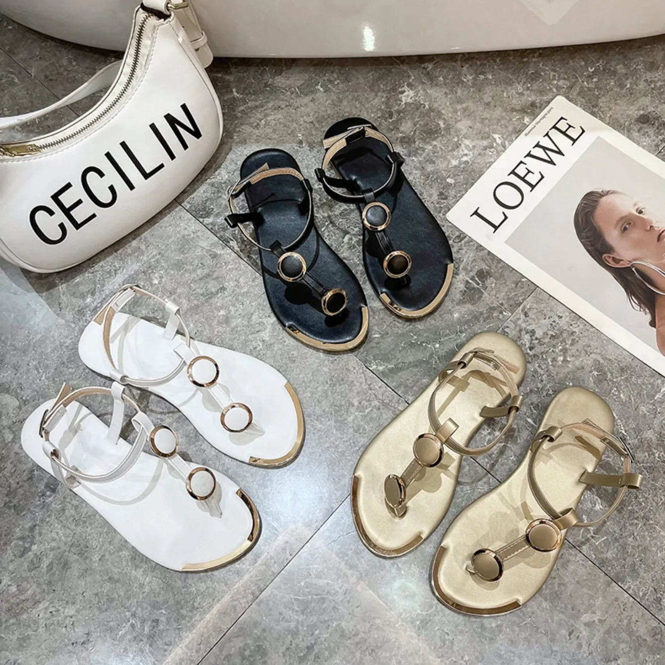 Women Sandals 2024 New Summer Casual Flat Sandals Flip Flops Luxury Designer Fashion Shoes Women Open Toe Daily Sandals Women
