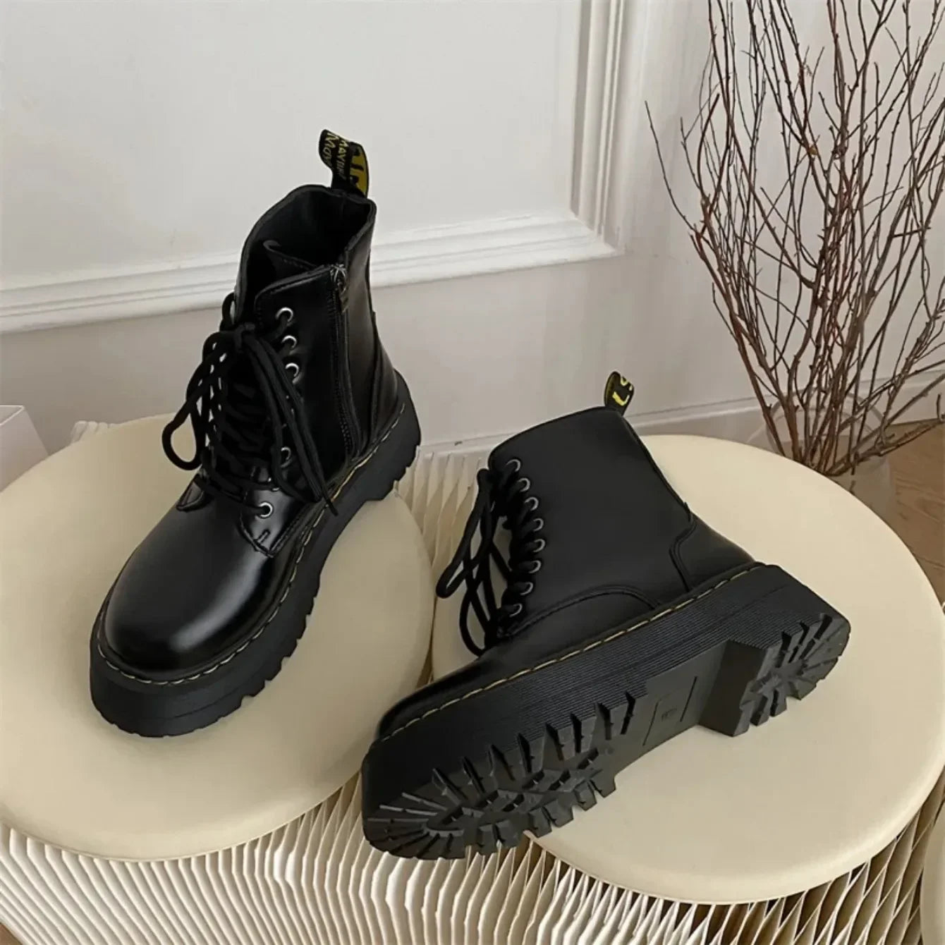 Women Boots Motorcycle Shoes Woman Leather Chelsea Ladie Classic Punk Female Goth Shoes High Platform Boots Women Botas Mujer