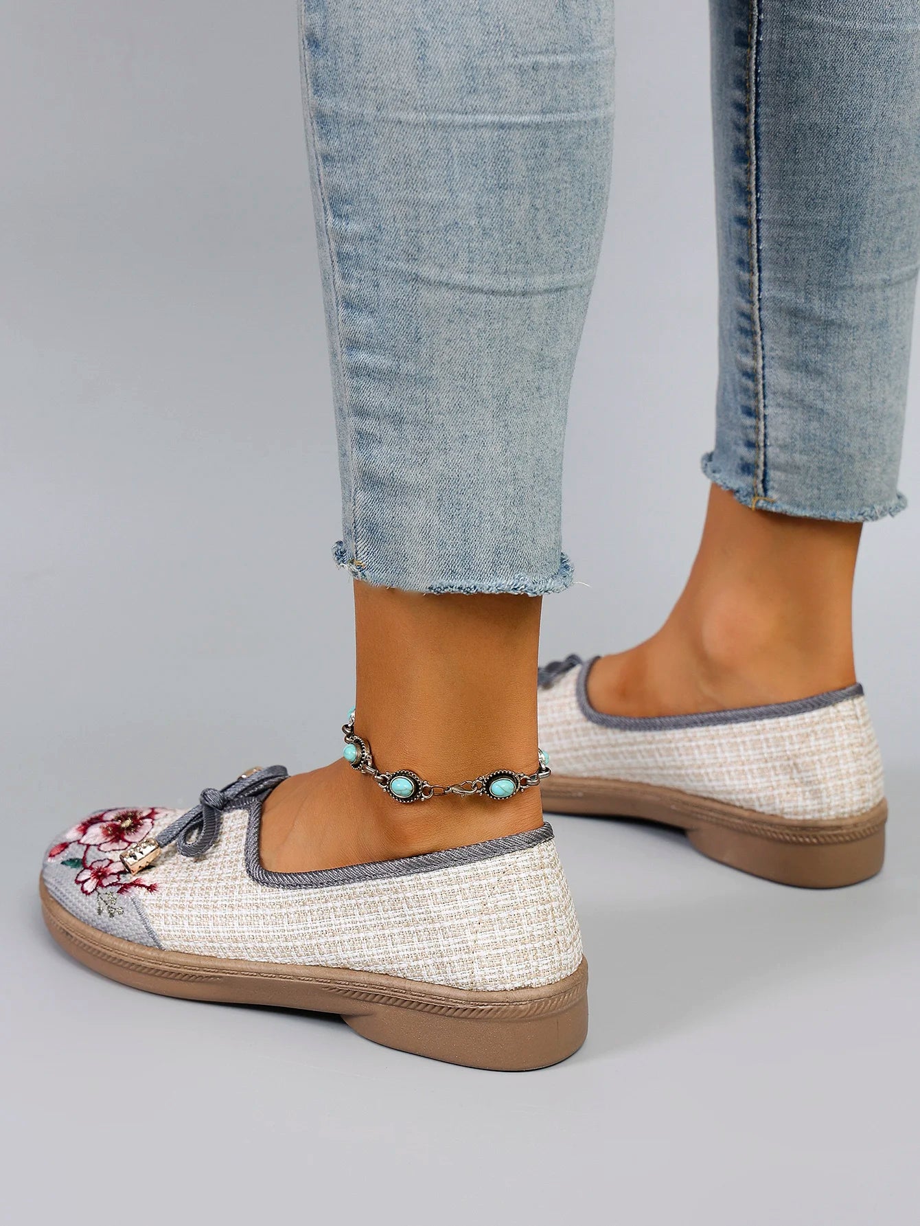 Spring and Autumn New Products, New Chinese style Women's Printed Breathable, Simple, Fashionable Lazy Shoes, One Step Flat Shoe