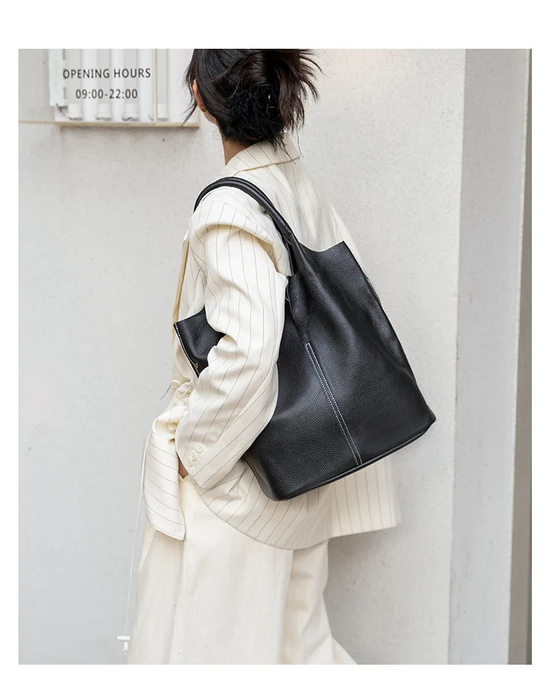 Genuine Leather Commuter Tote Bag Simple Ladies Soft Cowhide Tote Shoulder Handbag Large Capacity Women Bucket Bag 2025 New