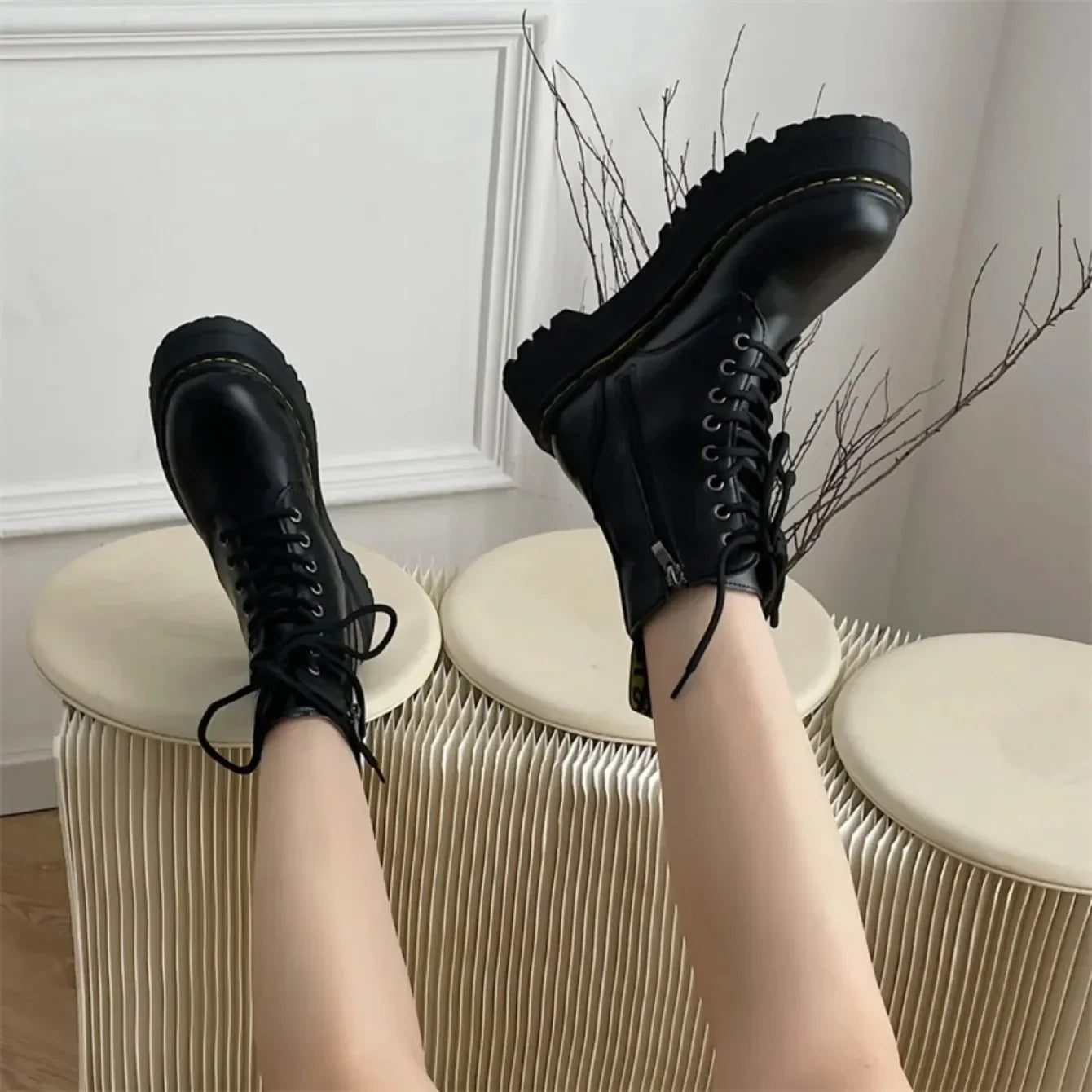 Women Boots Motorcycle Shoes Woman Leather Chelsea Ladie Classic Punk Female Goth Shoes High Platform Boots Women Botas Mujer