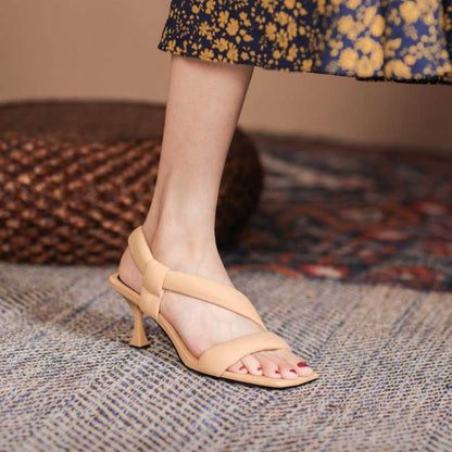 New Soft Leather Low Top Sandals For Women In Autumn And Winter Of
